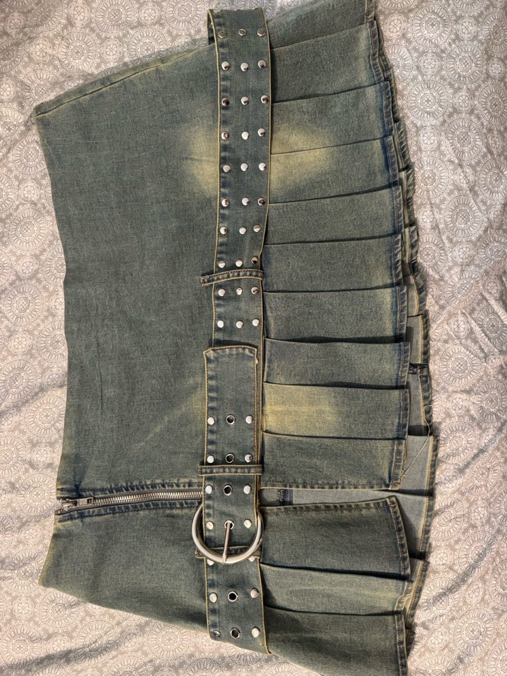 Denim pleated skirt